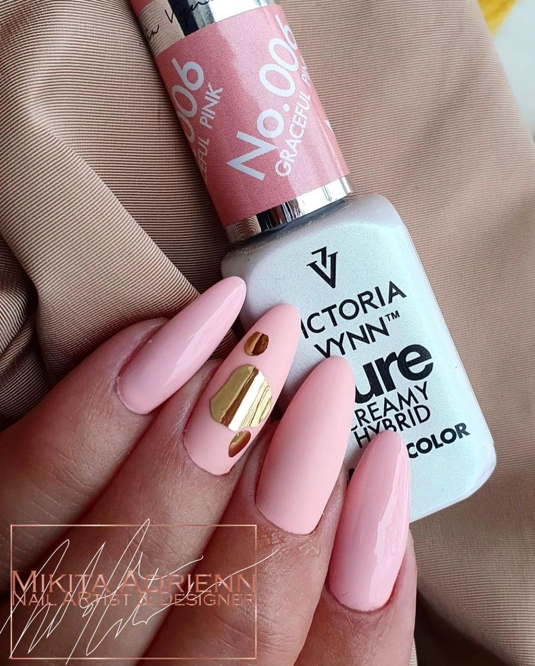 VICTORIA VYNN - PURE CREAMY HYBRID - 006 GRACEFUL PINK (Nagellack, Gellack) – Bild 2