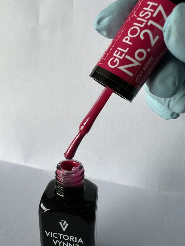 Victoria Vynn - Gel Polish - 217 Verry Berry 8ml (Nagellack, Gellack) – Bild 2