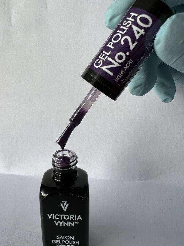 Victoria Vynn - Gel Polish - 240 Light Acai 8ml (Nagellack, Gellack) – Bild 2